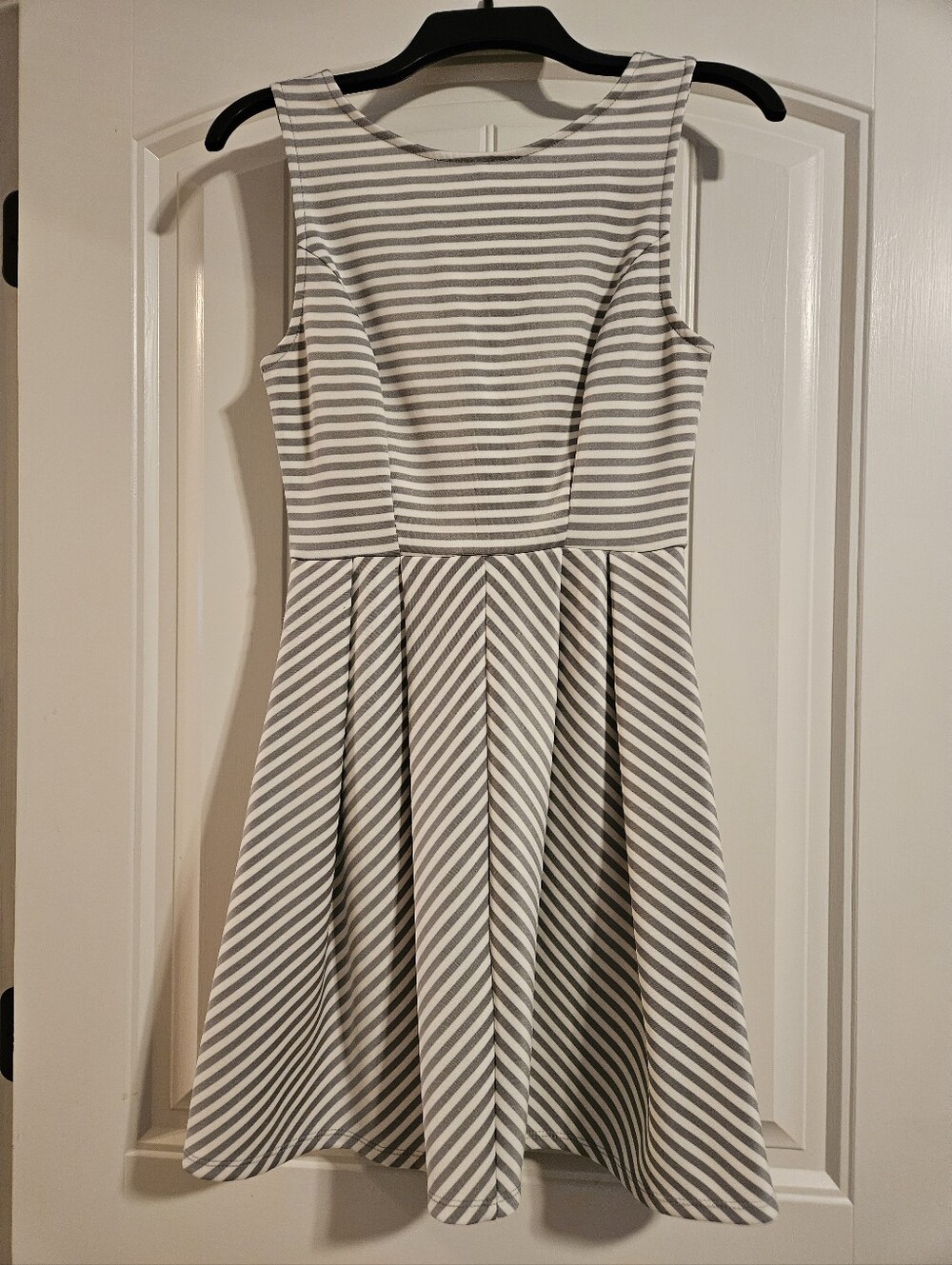Gray & White Striped Sleeveless Fit-and-Flare Midi Dress